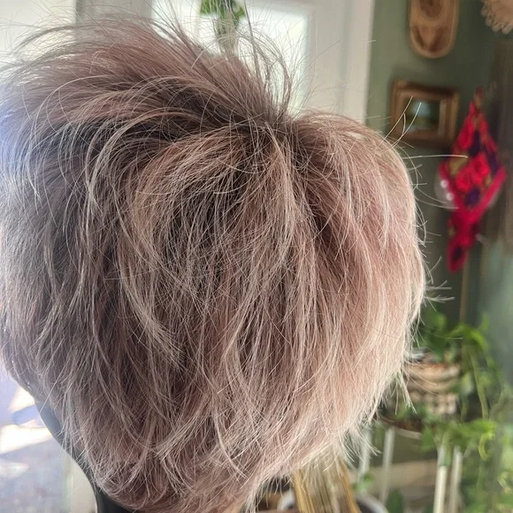 Tony of Beverly KRIS color: pink pearl rooted heat resistant wig - Picture 8 of 16